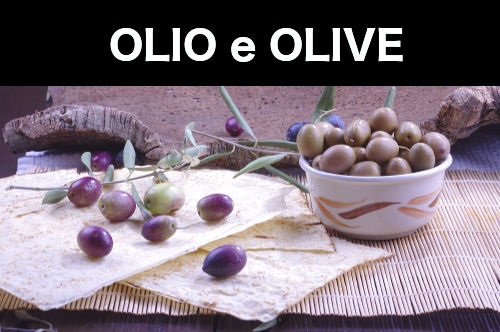 L'olio extravergine di oliva e olive in salamoia